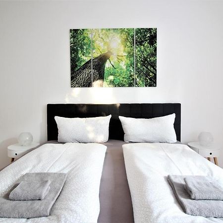Light-Flooded City Apartment With Balcony And Garden Вюрцбург Екстериор снимка